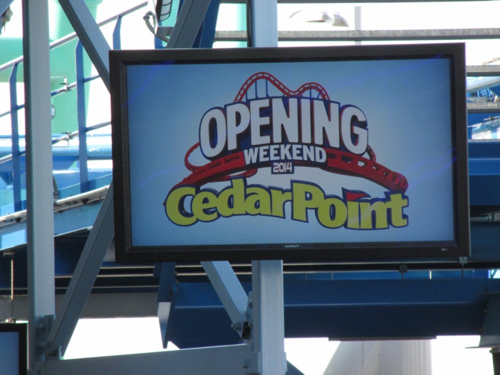 313369197_Cedarpointopeningday2014110.thumb.JPG.c6d5369280b55a8d9b10d756f28c3ea0.JPG