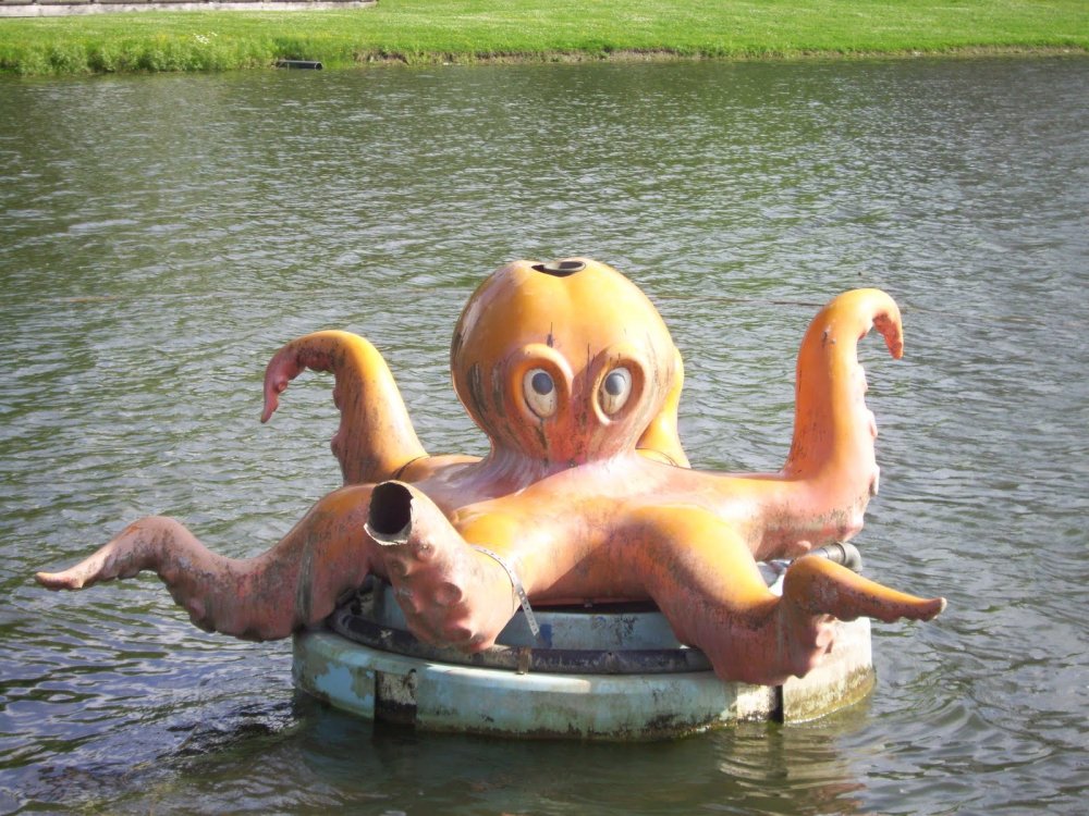 349865885_DarienLakeoctopusfigure.thumb.JPG.0ff4e9e7382ff6056f9c8196b0f103a4.JPG