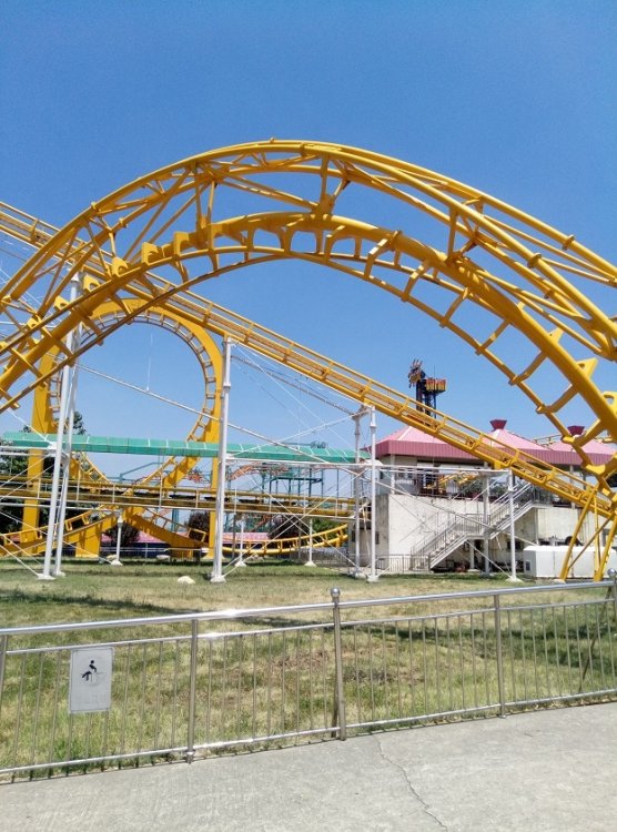354004737_QinlingRollerCoaster3.thumb.jpg.40cd94f7af00a216526971425ab24399.jpg