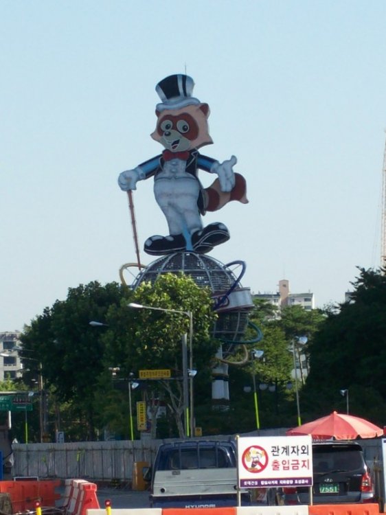 367756713_Asia12-Day11-12-Seoul-DMZ085.thumb.jpg.84c6405d86fbad74c6c42d8b614b2234.jpg