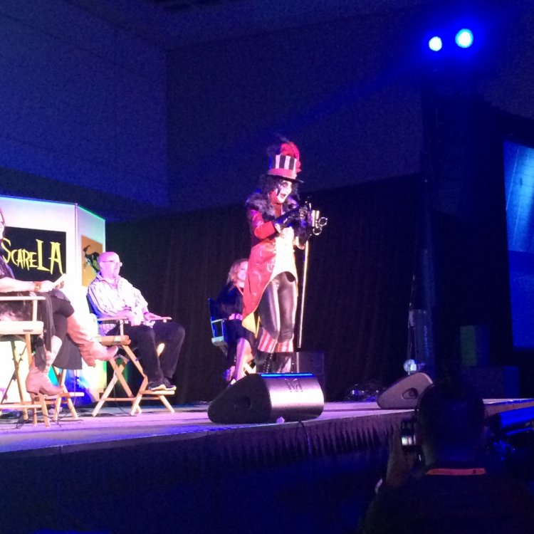 379127596_ScareLA220.thumb.JPG.44e2444b75fd84536e36893b4e0e26e2.JPG