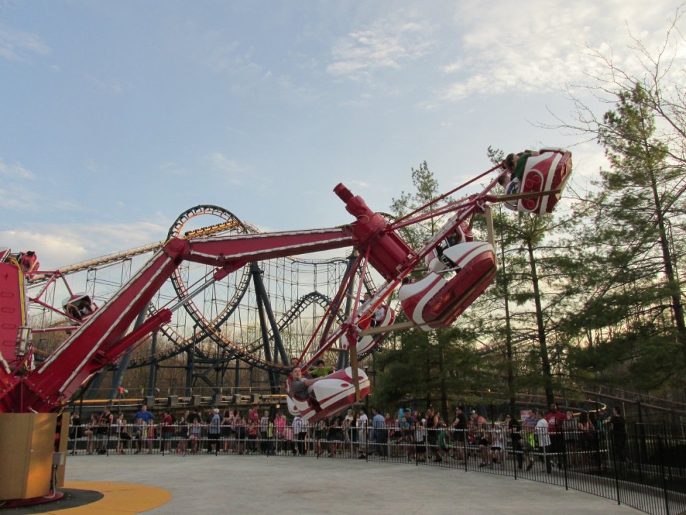 382542596_kingsislandopeningday2015793.thumb.JPG.1a5569de92dba342a2dc55277c44dd9b.JPG