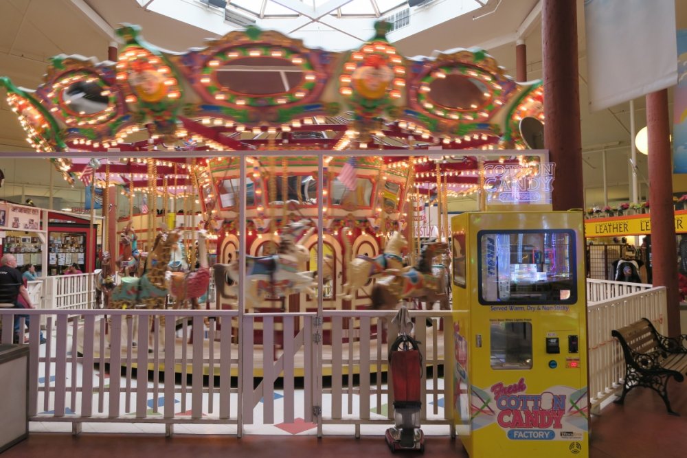400645875_CottonCandyMachine.thumb.JPG.4e5ba2a8e21b4c41d487b752ca64b004.JPG