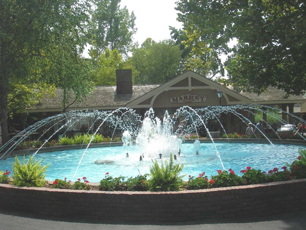 430795536_17Fountain.thumb.jpg.e1d3aafbbe98a7d556190b580ac83c42.jpg