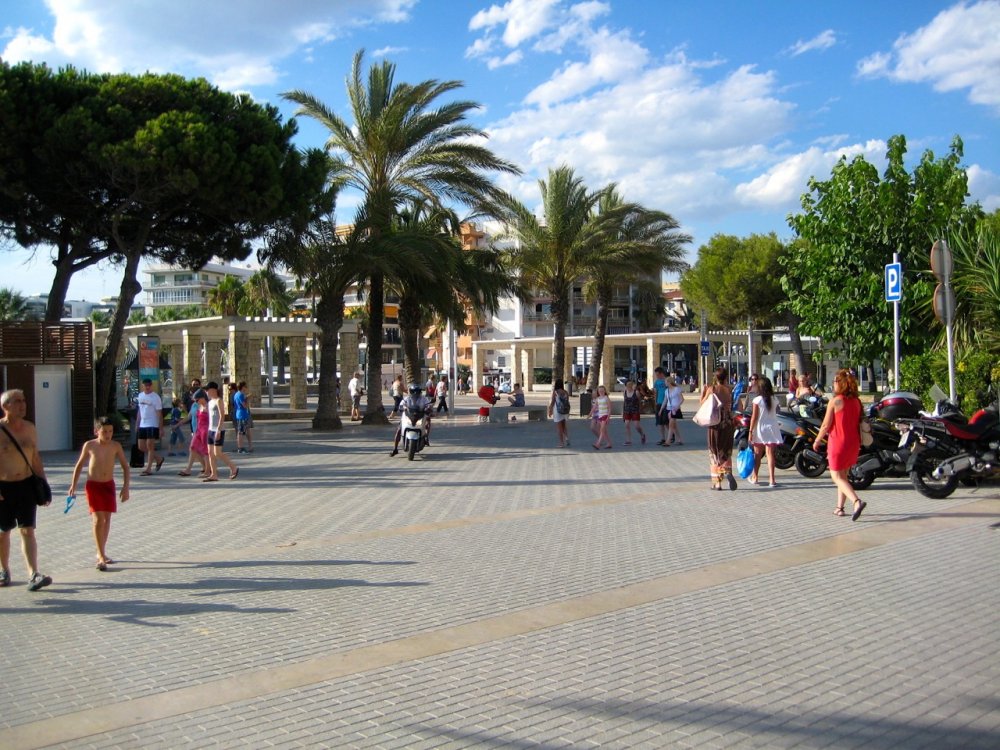 478900301_Salou-088.thumb.jpg.035a07a063cf6c7a32a0fb31fc8d78a4.jpg