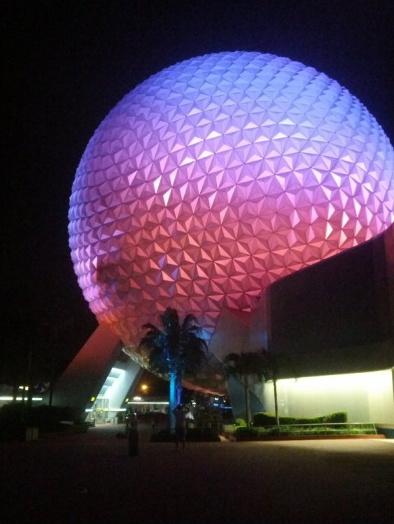 47_epcot.thumb.jpg.fd2529b9f41362db5968125b19f7b130.jpg