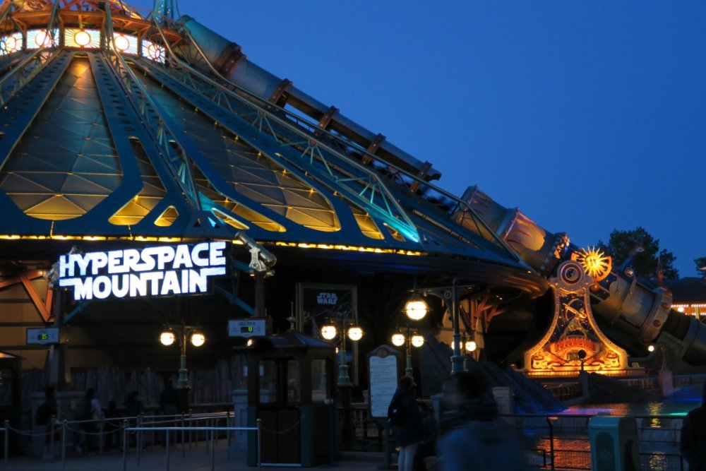 50628625_HyperspaceMountainLaunch.thumb.jpg.995b8c00a077efd20cefbea9f7527597.jpg