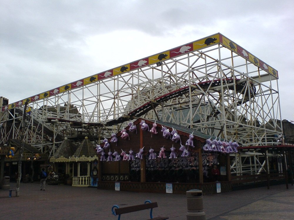 520371496_Wild_Mouse_(Pleasure_Beach_Blackpool).thumb.jpg.5e9d7ce21dc87e4148460a88df8db806.jpg