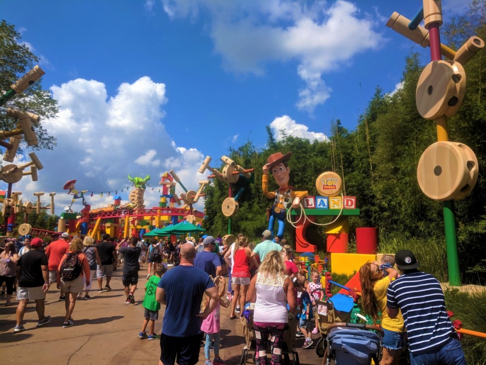 541483135_ToyStoryLand.thumb.jpg.603f6a732de19f514e8c78a46ba336ea.jpg