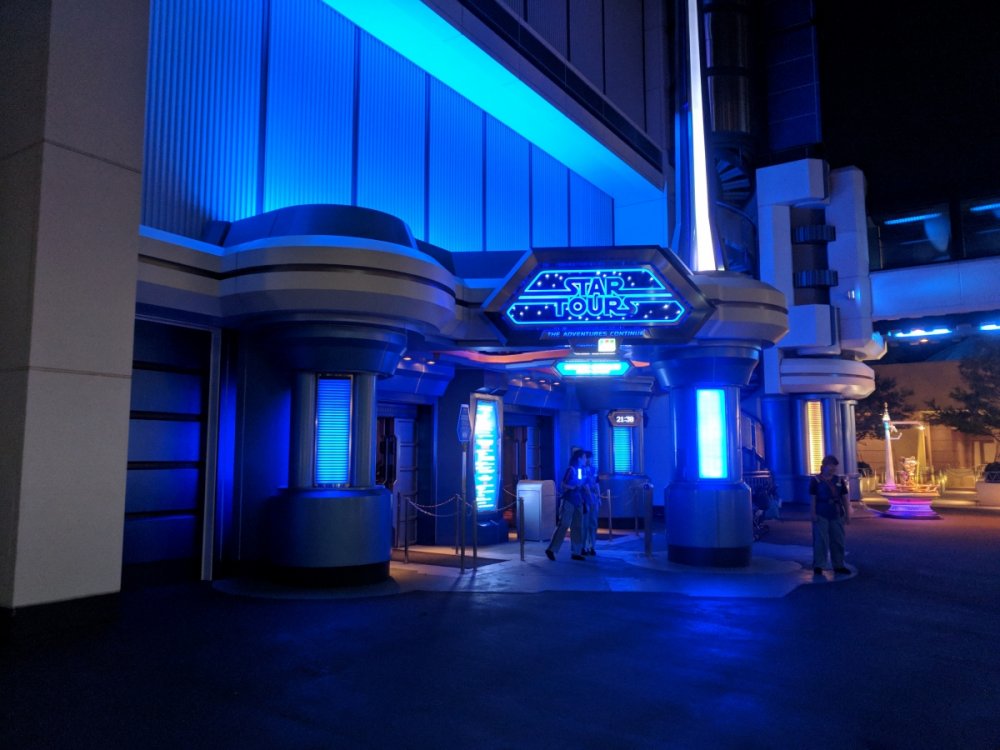 547158571_StarToursEntrance.thumb.jpg.da6bc14e6649c28cdab0c9a9e9cc4674.jpg