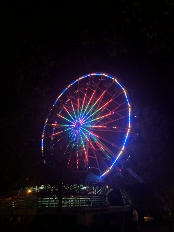 561732804_GiantSkyWheel(NightBack).thumb.jpg.e417e61f4e9b068c21353806f224a9f7.jpg