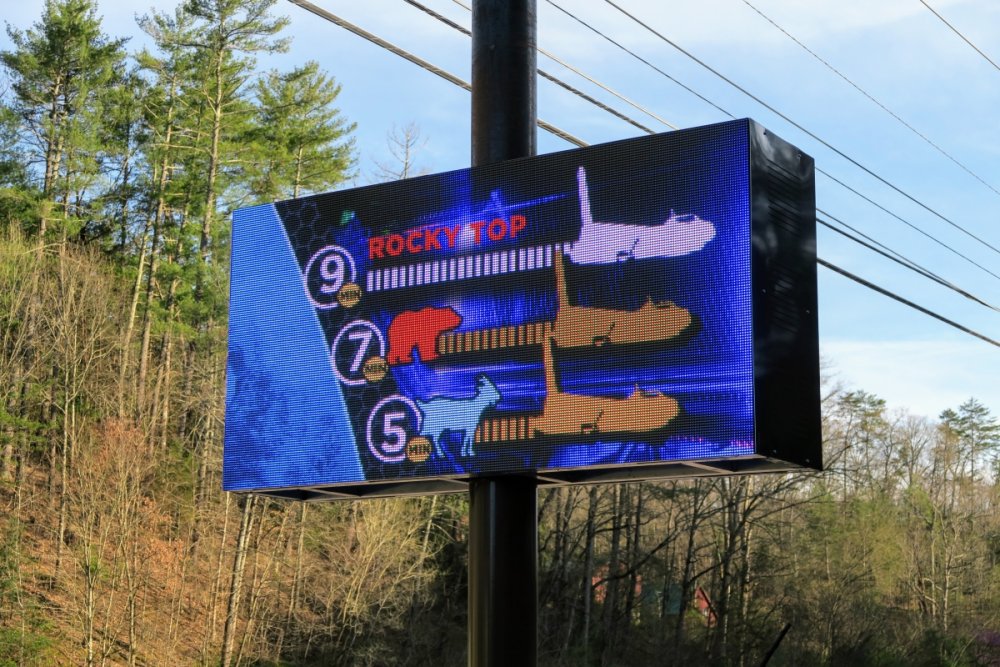 574182280_RockyTopMountainCoasterSign.thumb.JPG.18e268f6dfa79bdd67cf006fd6854a4f.JPG