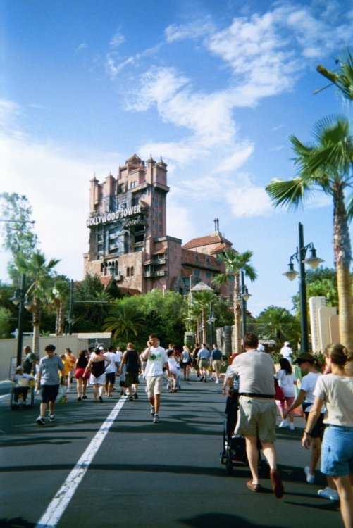 621208078_TowerofTerror.thumb.JPG.05ac8aa89094d4f13863b6c6de4fd1ef.JPG