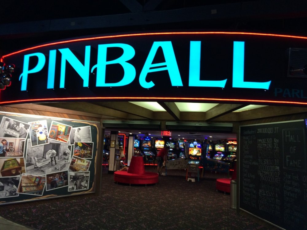 66590482_PinballParlor.thumb.JPG.64469d442cebeaa18f994d43924a1736.JPG