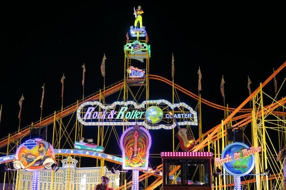723501945_RockandRollerCoasterSign.thumb.JPG.364f3a8aeccf12ccf33f1ad0cef90a0f.JPG