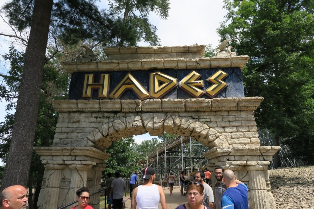 81845263_Hades360Entrance.thumb.JPG.ba79da6f8476cac775e7738ff5453a39.JPG