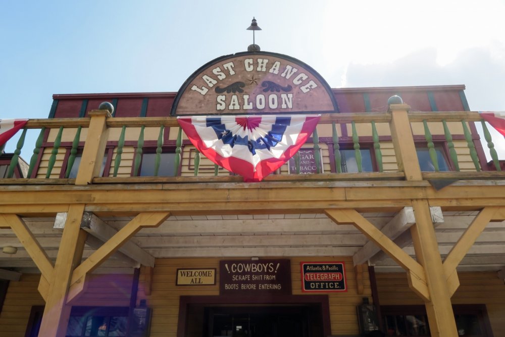 845069767_LastChanceSaloon.thumb.JPG.b2e242cc0cb3929aecad97eed720cd3c.JPG