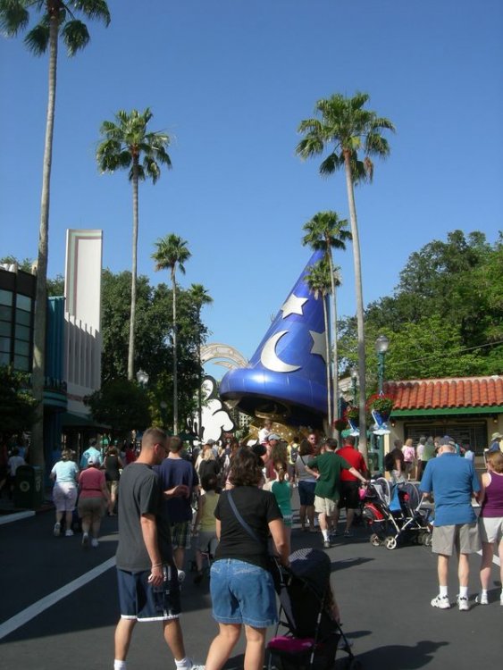 857797926_DisneysHollywoodStudios5-12-08006Internet.thumb.JPG.f12520729b43fc07b6729fa923ce9abc.JPG