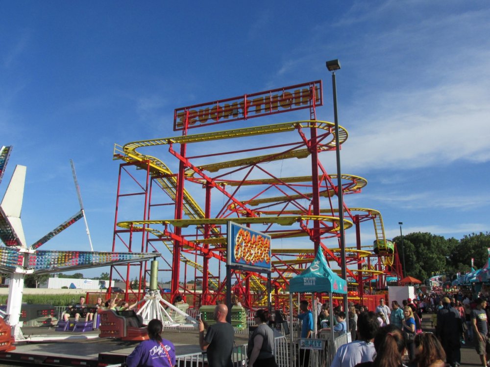 86174808_coastermaniaandcarnival2015227.thumb.JPG.6742bd054e9ee0cc8c8d3e7ac46cb736.JPG
