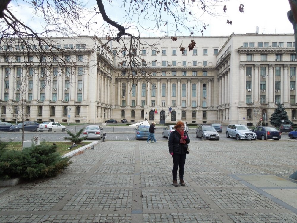 889680389_Bucharest-March2013(222).thumb.jpg.a94fa50c072effb923ba2e76c73b63d3.jpg
