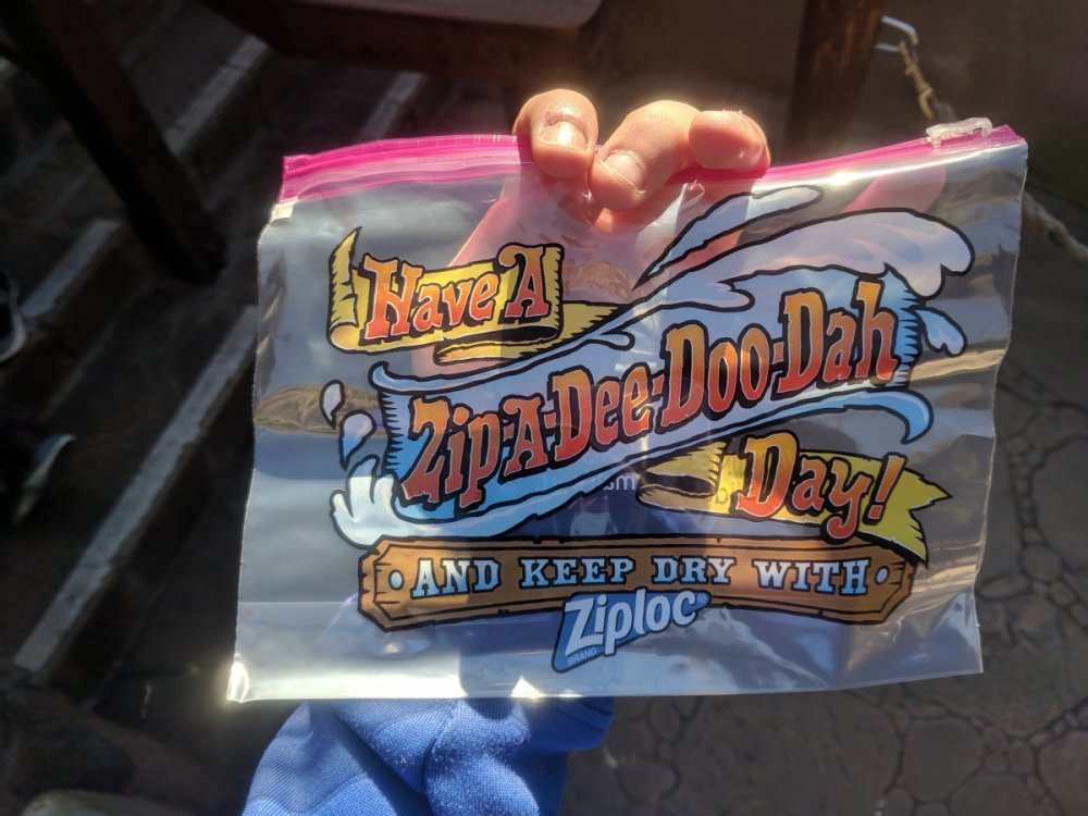 945002966_SplashMountainZipLockBags.thumb.jpg.69b8853bdf092fd2f3ebe9a7a02a5bf8.jpg