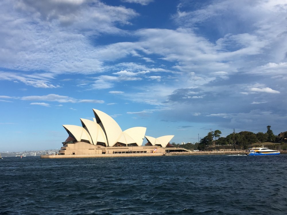 964184895_OperaHouse.thumb.jpg.cf0a883b091860371b7a0584f6aebeb2.jpg