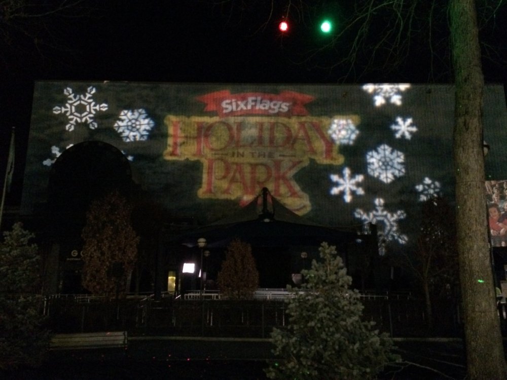 992714678_HolidayintheParkProjection.thumb.JPG.05d84bb3f3db3fcbb6926af1f1c72d45.JPG