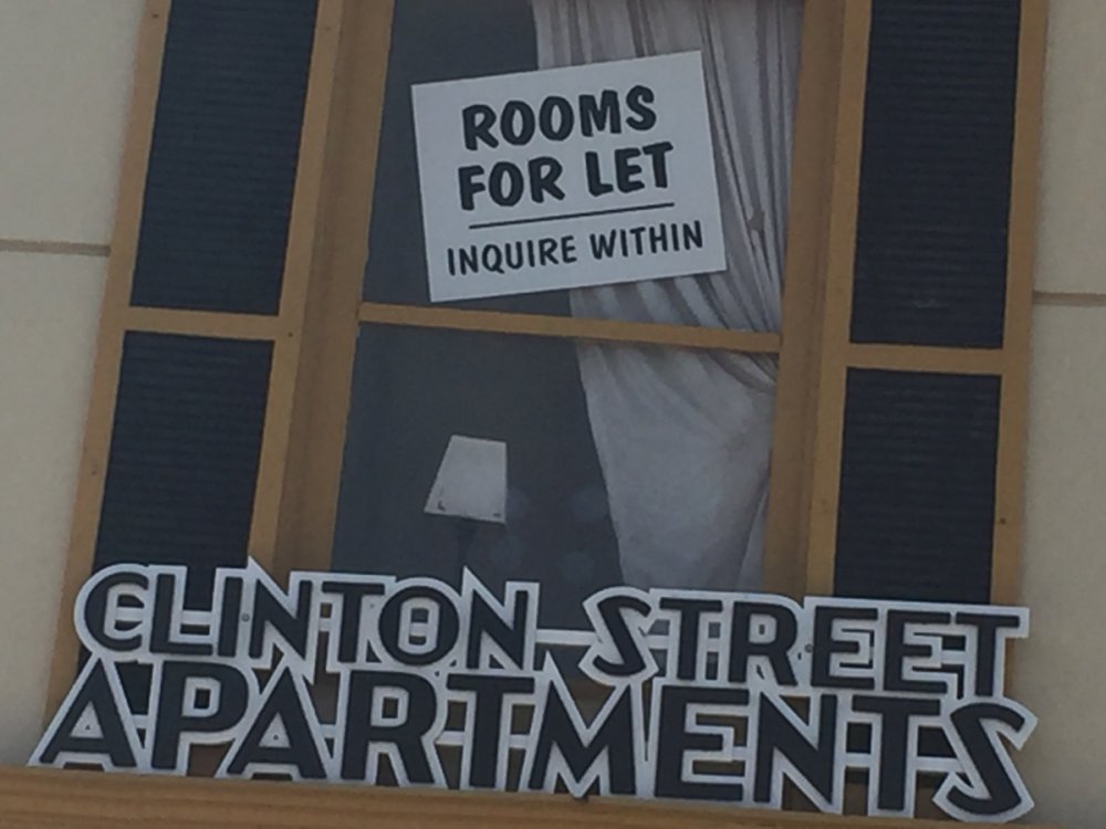 997411393_ClintonApartments.thumb.JPG.4df2df3dde3cf9c3628766eb0132ec10.JPG