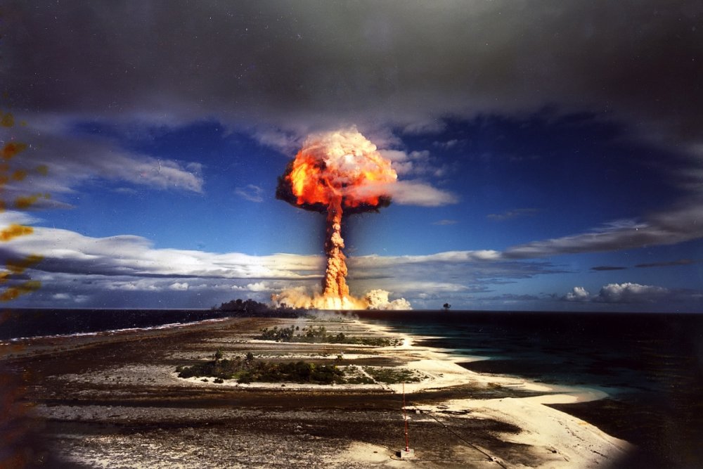 Atomic-Bomb-Wallpaper-HD.thumb.jpg.97251cd97f9c4c211fcedab8444b1dd3.jpg