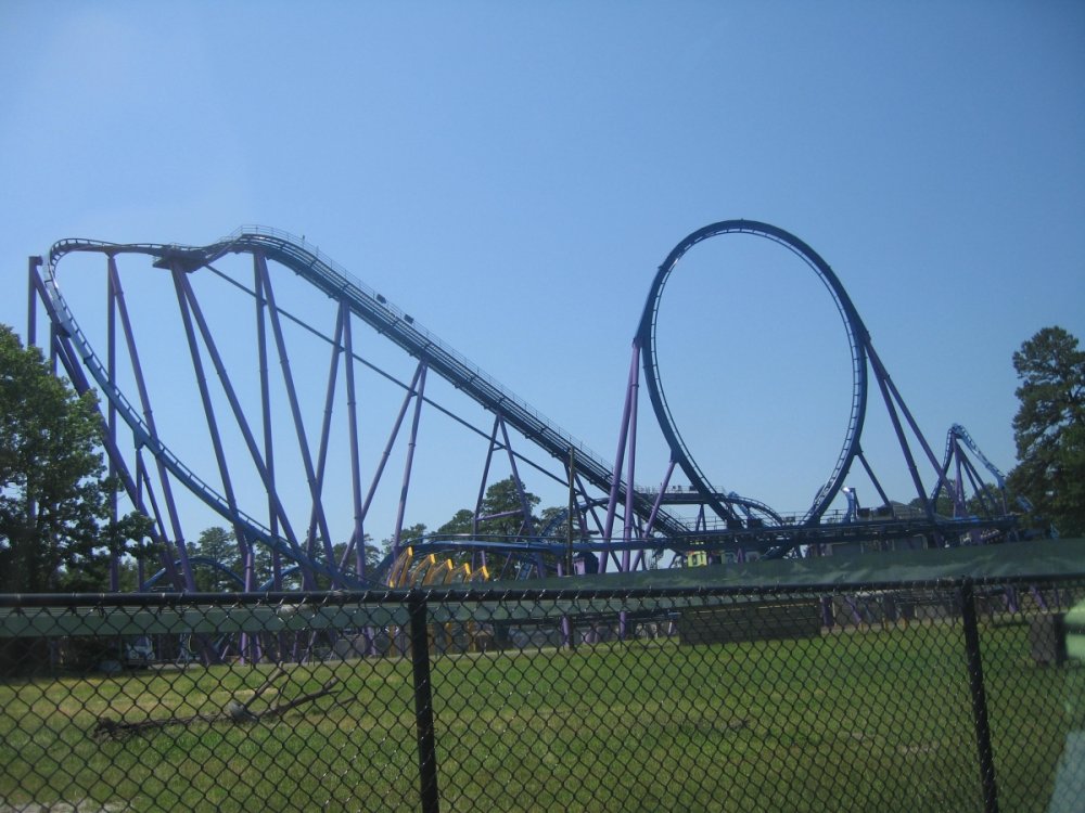 Bizarro_at_Six_Flags_Great_Adventure.thumb.jpg.f500c6850825e860da1682c9092e54bd.jpg