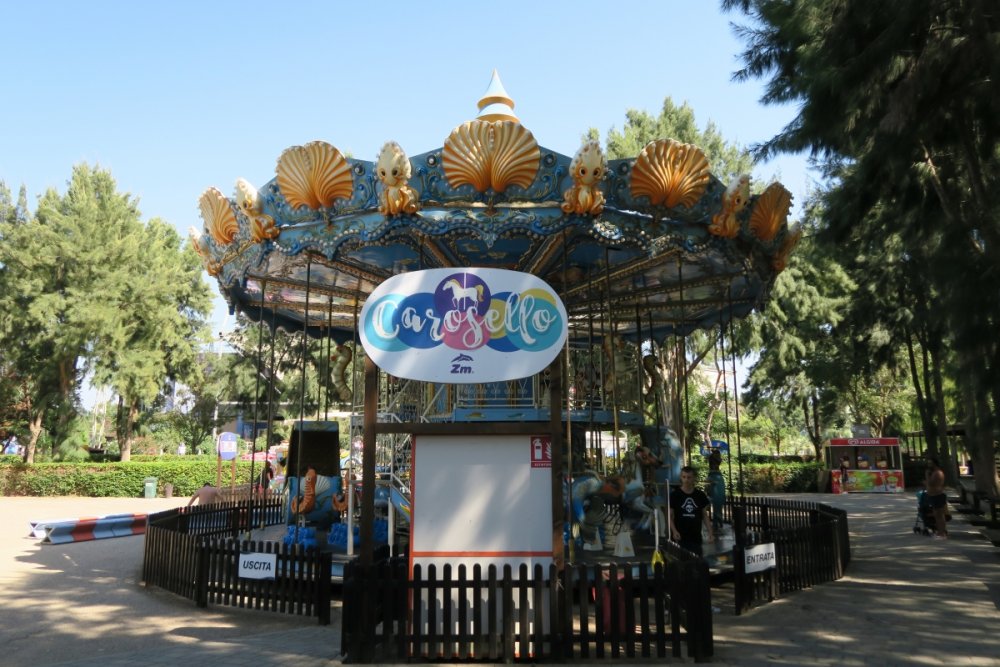 Carosello.thumb.JPG.4b728bfb757a4c14a323ddfd48c01ec9.JPG