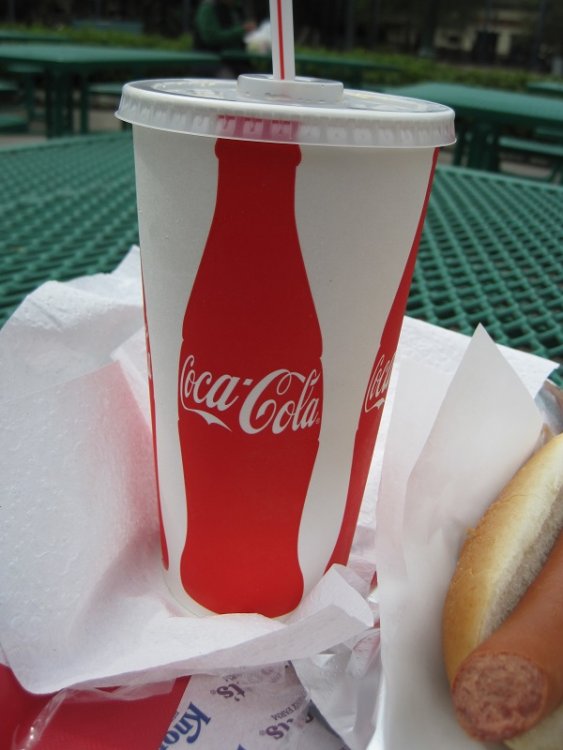 Coke.thumb.JPG.844a6eb480857a714d2963cd3c386abe.JPG
