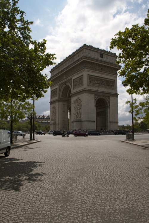 DayOneParis20.thumb.jpg.b06daf61410dc935848aa31d7447e576.jpg