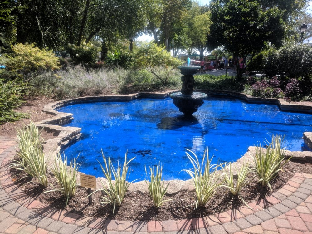 Fountain.thumb.jpg.465c08d5345d10483d3f968bbf1b3fc0.jpg