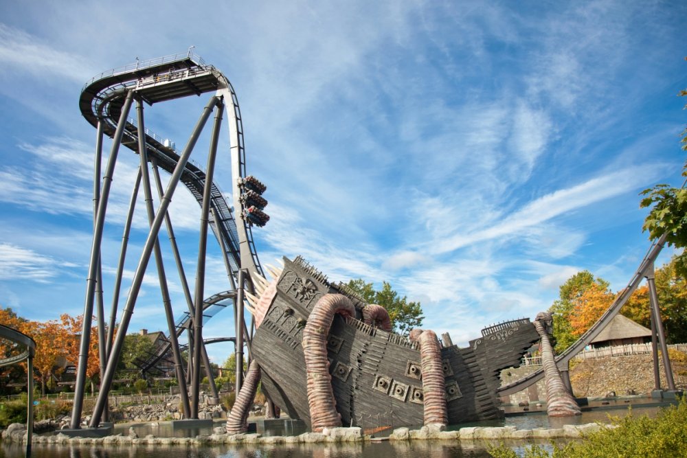 Heide-Park-Resort_Attraktion_KRAKE__1_.thumb.jpg.91139732650b3ec39d326f3a96d1e18b.jpg