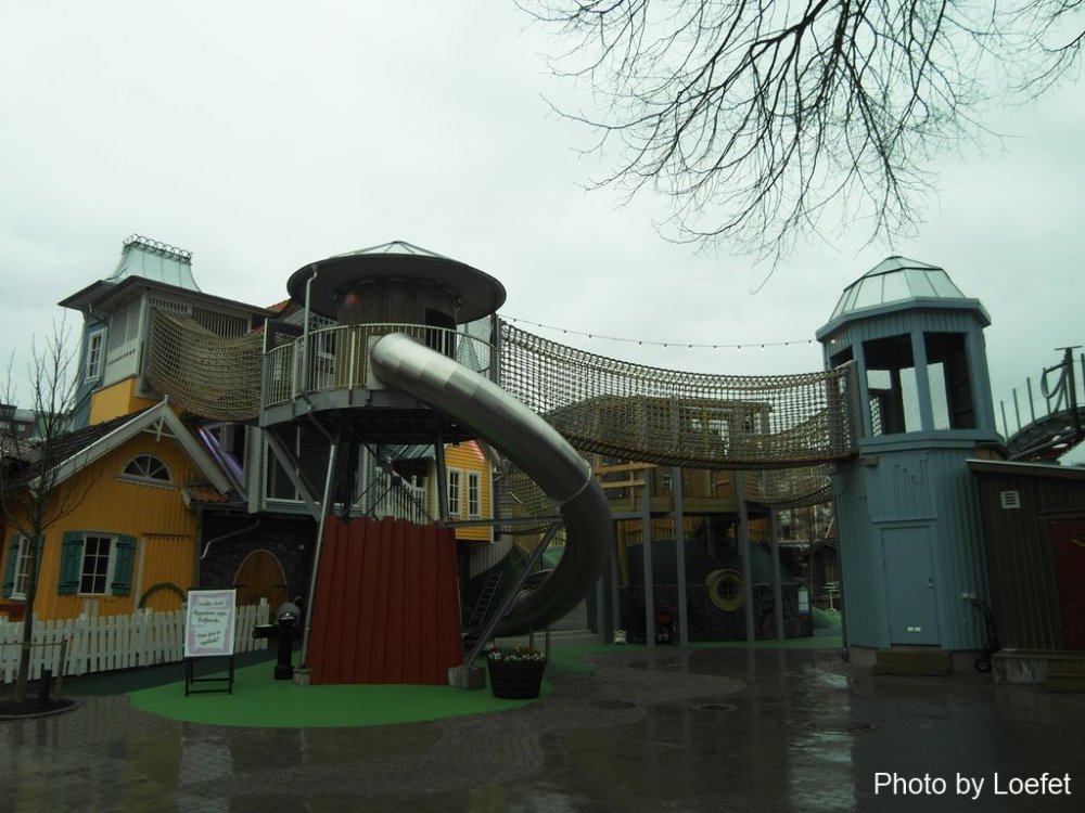 Liseberg_press_2013_bus_04.thumb.JPG.5a3f732f40875417149e949e79090475.JPG