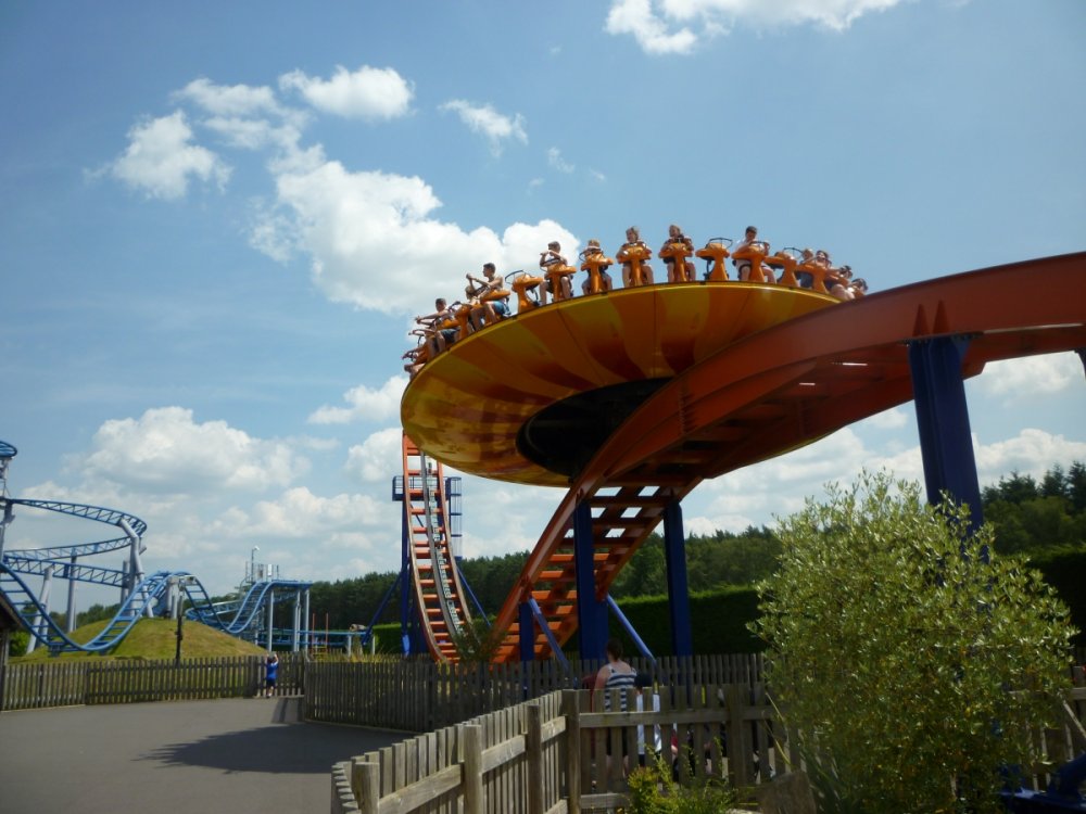 Paultons70.thumb.JPG.f5d01f7ae15b2e19230b265178d143c0.JPG