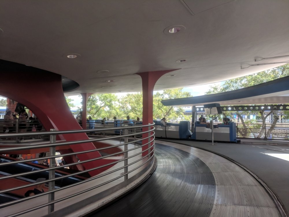 Peoplemover.thumb.jpg.d2e0fc02de27f64dc46d31c67af7c1e9.jpg