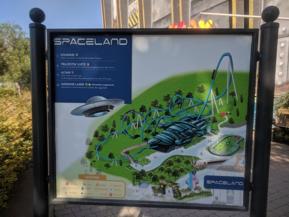 Spaceland.thumb.jpg.3d63cdff58aeedaa6af3a52909dc344c.jpg