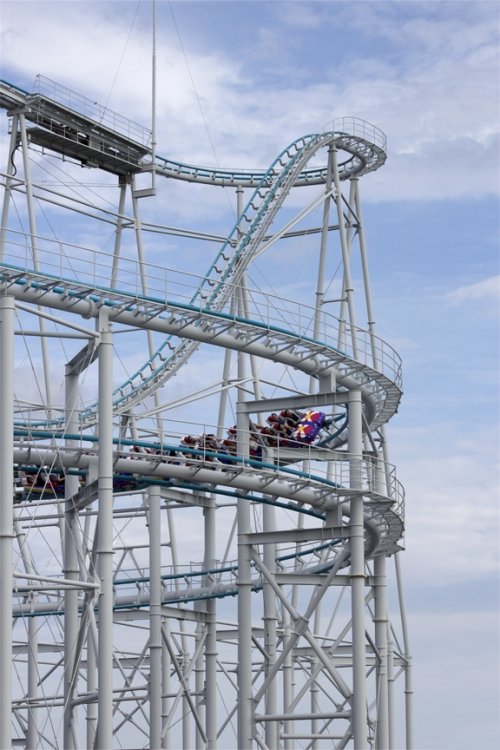 SurfCoasterSpiral3.thumb.jpg.b84e6718a5d06f7183c85bbe29582cdb.jpg