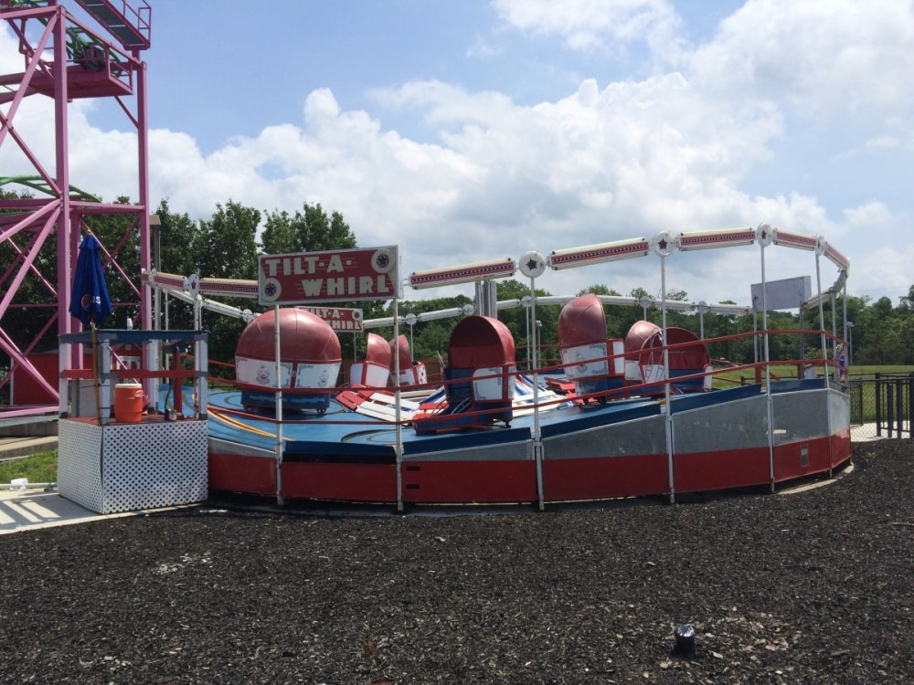 Tilt-a-Whirl.thumb.JPG.a4f4b37481c88186fe3c9b25a40e77c8.JPG
