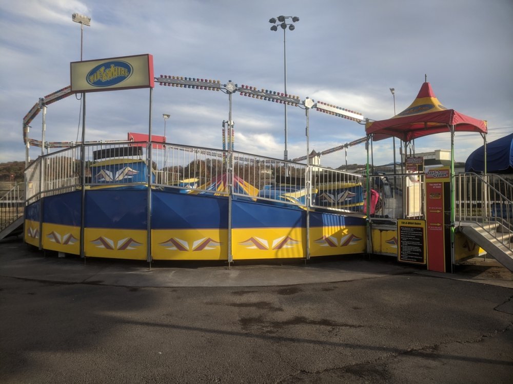 Tilt-a-Whirl.thumb.jpg.803eb5e3b605b1391c1afdb108b6c882.jpg