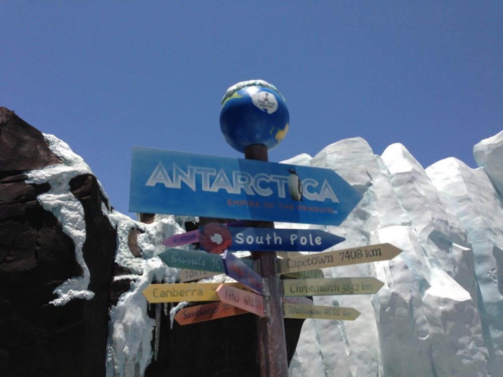 antarctica_media_day_03.thumb.jpg.9a94828c6928d98bb0a4a3d4fab683be.jpg