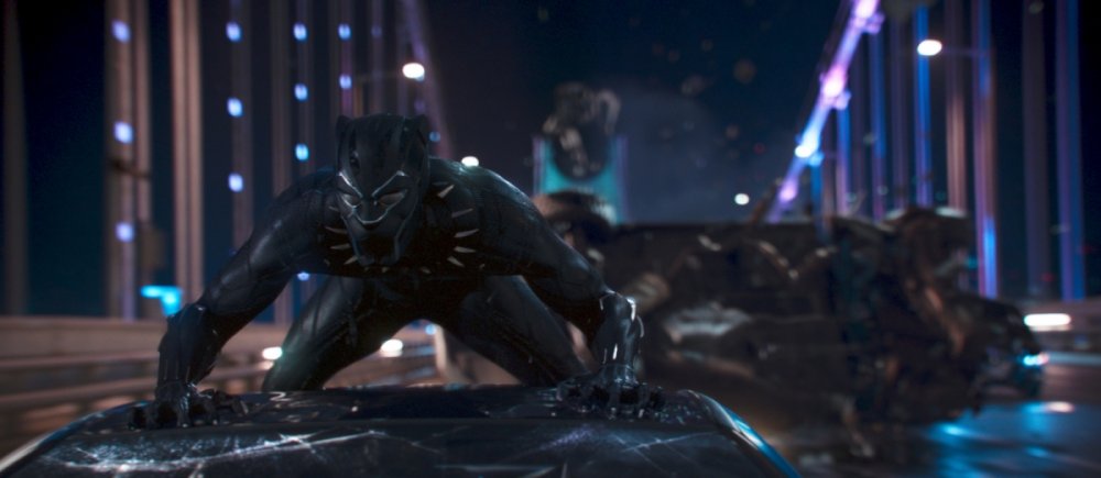 black-panther_high-res-images-18.thumb.jpg.f05c18ef3eb2d608593c25515f3d5334.jpg