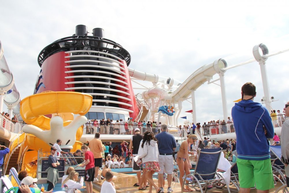 cruise119.thumb.jpg.fceee2a42c5f946890dadcc6b78d3745.jpg
