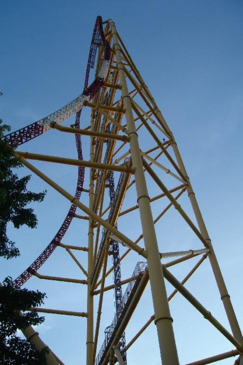 dragster.thumb.JPG.9aacb97c693da0a3c858dae80bf8b70e.JPG