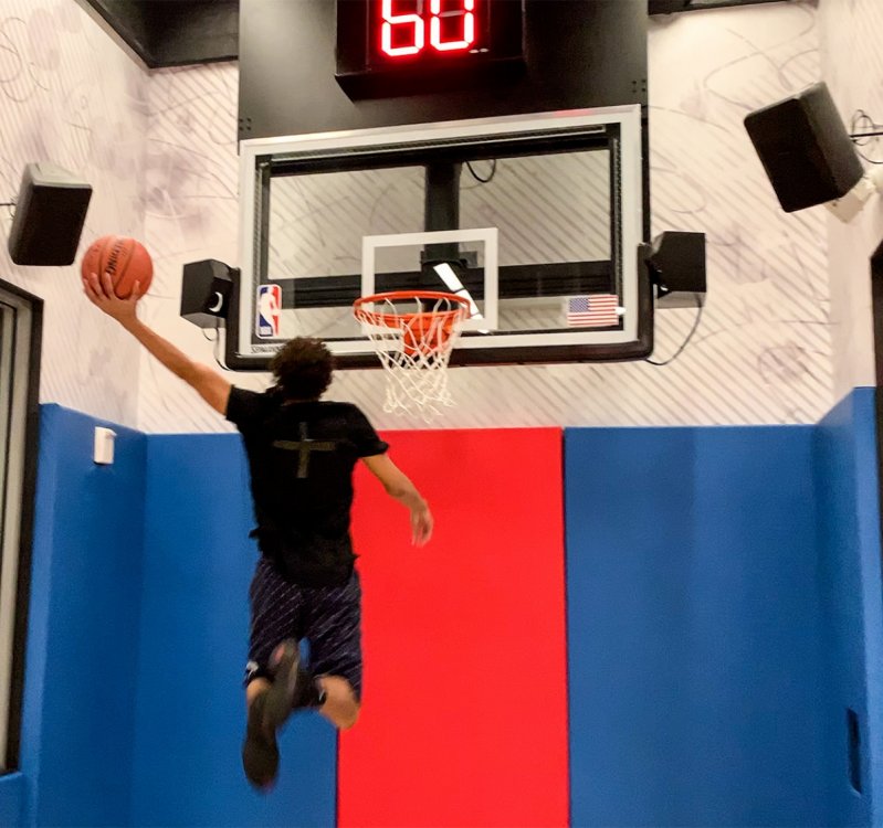 dunk.thumb.jpg.908c6752ba0ba423b3053c0ab2136bdc.jpg