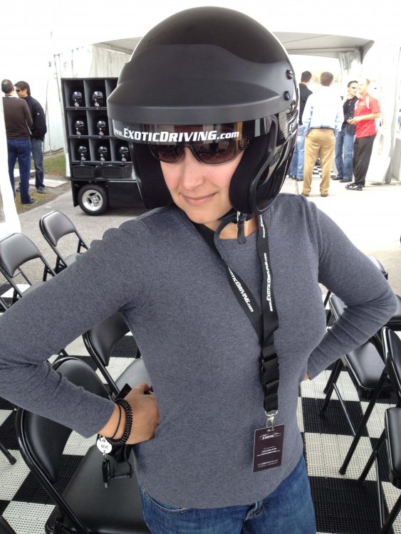 exotic_driving_020.thumb.jpg.8ed60ac876a89d63c1b2e8e7d44509ac.jpg