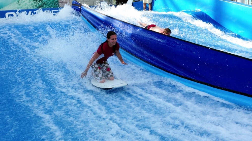 flowrider1.thumb.jpg.51f188a1ab66d061828f134da4d6073c.jpg