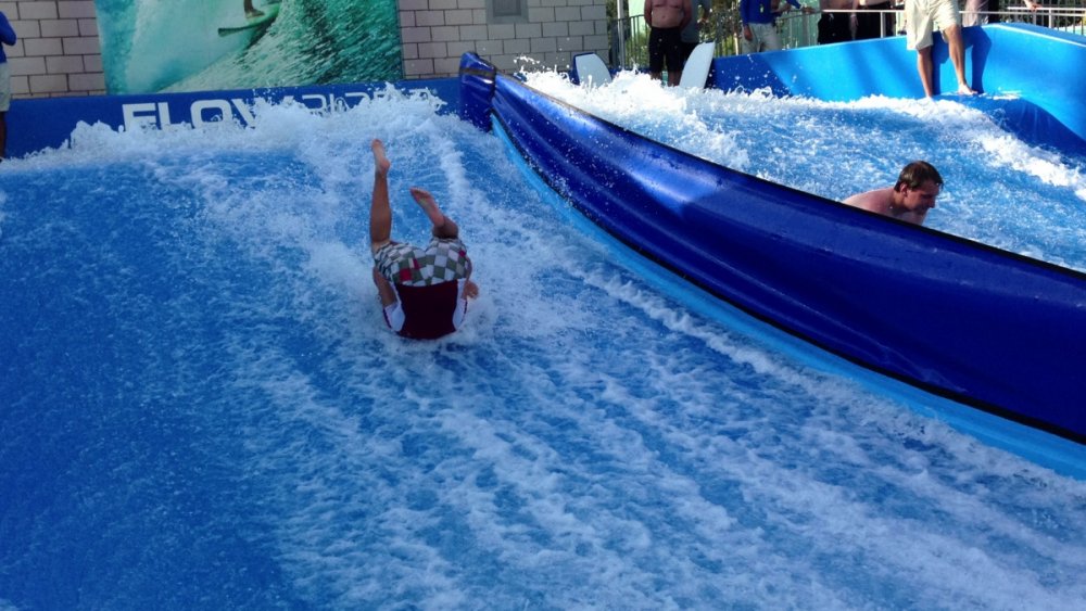flowrider3a.thumb.jpg.33648ab1695eafd360648fae9ae5a1bd.jpg